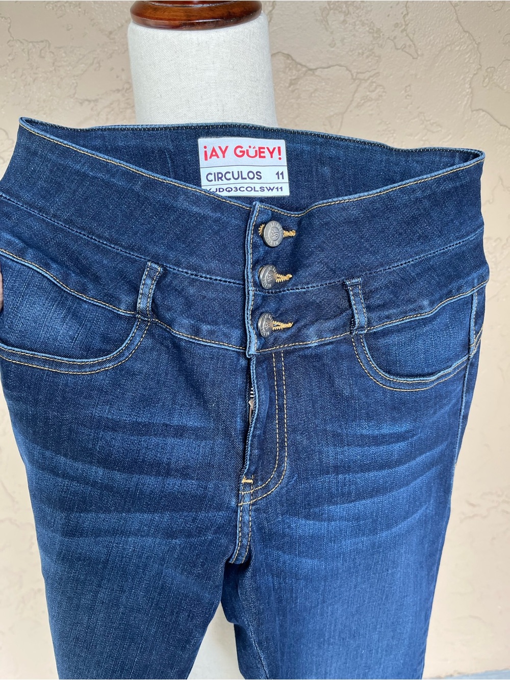 High-Rise Dark Blue Jay Guev! Stretch Jeans for Women - Picture 7 of 8